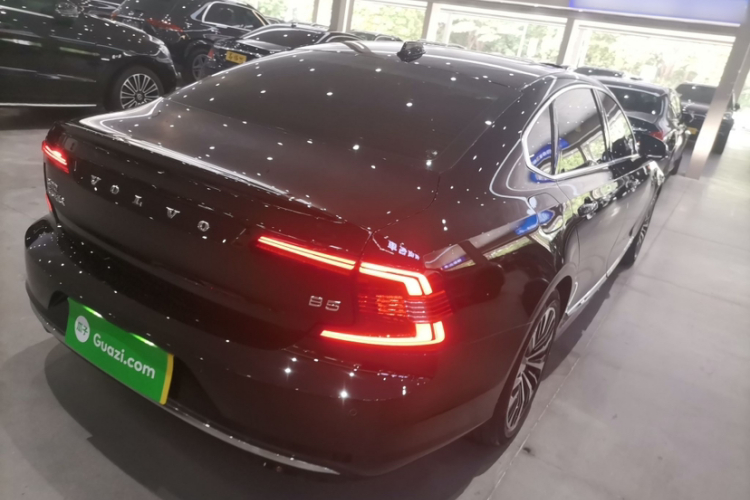 沃尔沃S90 2024款 B5 智逸豪华版车身外观6003