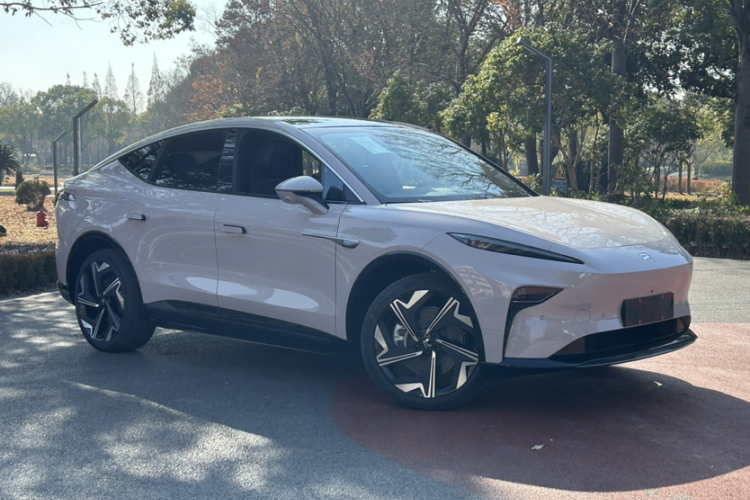 飞凡汽车 飞凡R7 2025款 长续版车身外观6001