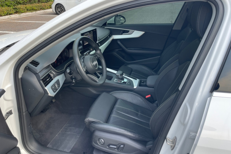 奥迪A4L 2020款 40 TFSI 时尚动感型局部细节19