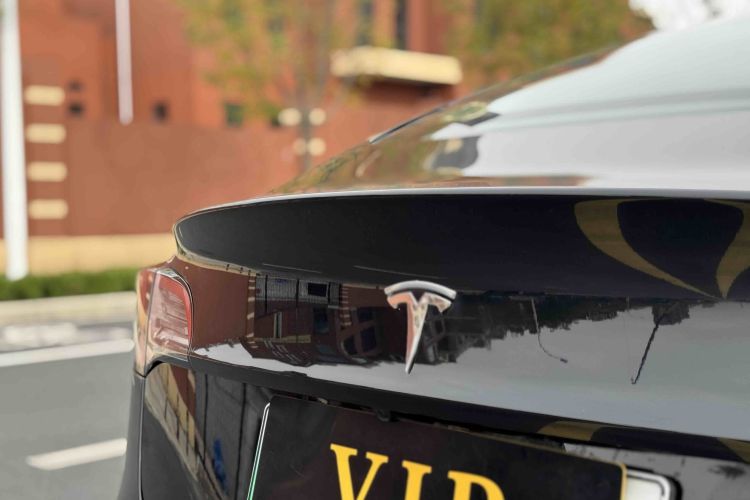 特斯拉 Model 3 2022款 后轮驱动版车身外观6006