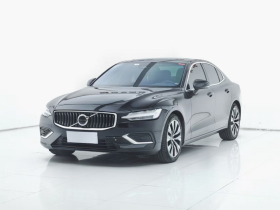 沃尔沃S60 2024款 B4 智远豪华版