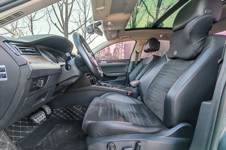 大众 迈腾 2017款 380TSI DSG 豪华型中控内饰7001