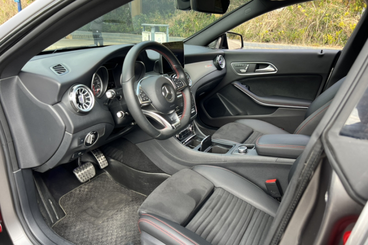 奔驰CLA 2018款 CLA 220 4MATIC车身外观6010