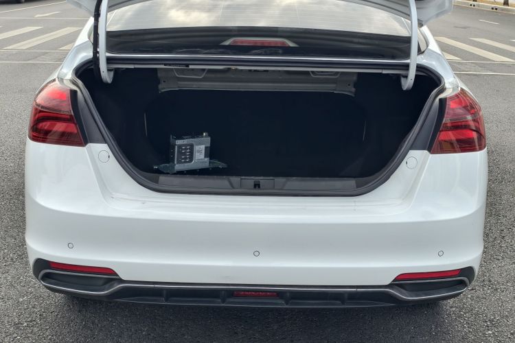 吉利汽车 帝豪 2018款 1.5L 手动豪华型车身外观6008