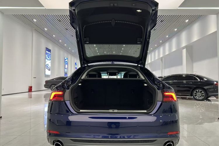 奥迪A5 2019款 Sportback 45 TFSI 时尚型中控内饰7008