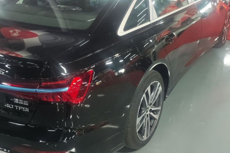 奥迪A6L 2026款 40 TFSI 豪华动感型车身外观6003