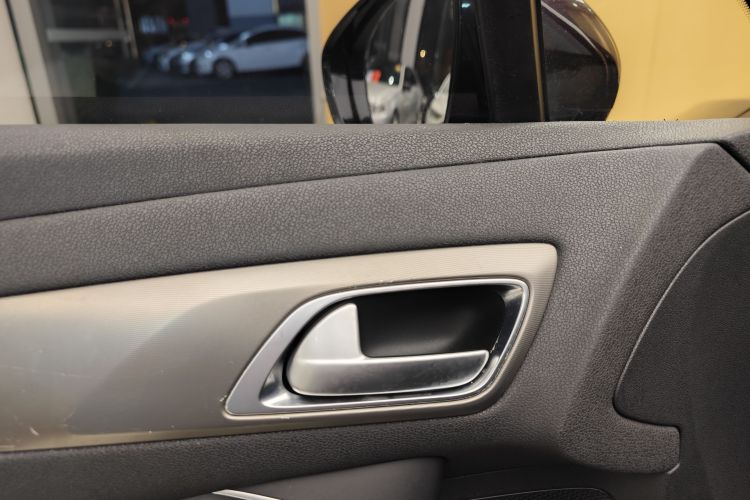 DS 5LS 2016款 1.6T 豪华版THP160中控内饰7014