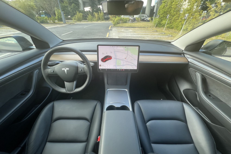 特斯拉 Model 3 2021款 标准续航后驱升级版局部细节9011