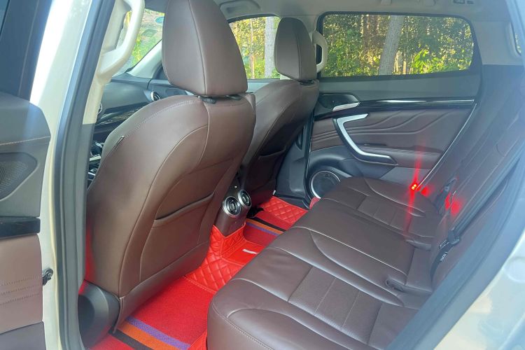 魏牌 VV7 2017款 2.0T 旗舰型车身外观6007