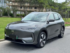 吉利银河 银河E5 2024款 530km 星舰版