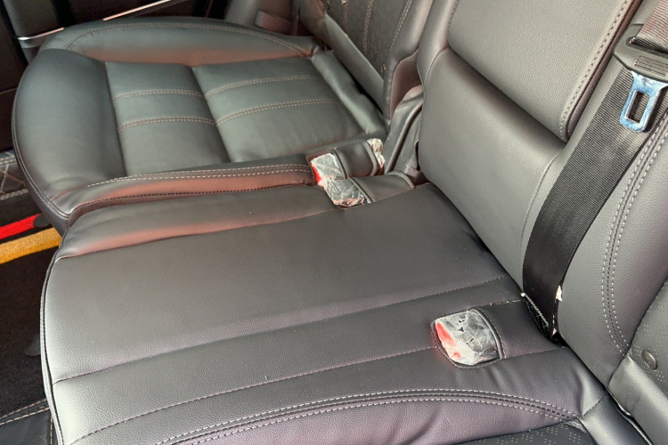 众泰T700 2017款 1.8T 双离合尊贵型中控内饰7012