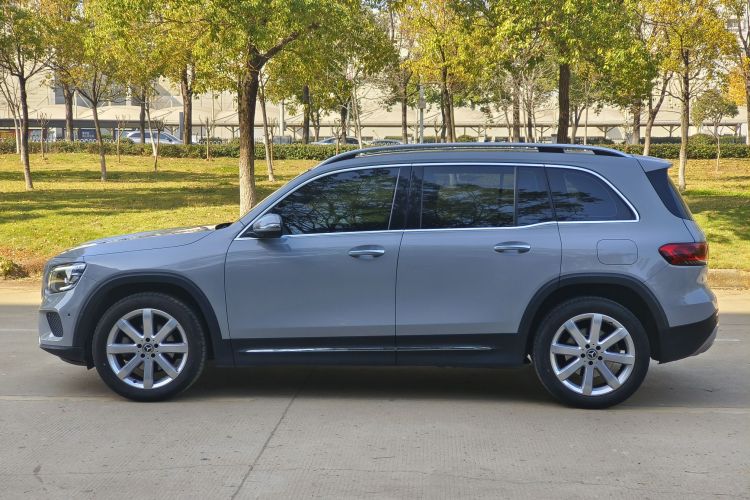 奔驰GLB 2020款 GLB 200 时尚型车身外观6003