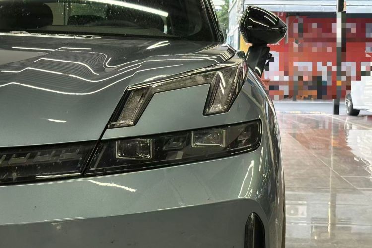 领克08 EM-P 2025款 220km 四驱性能Halo局部细节36