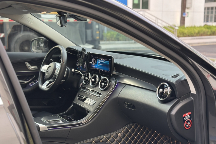 奔驰C级 2021款 C 200 L 时尚型运动版中控内饰7005