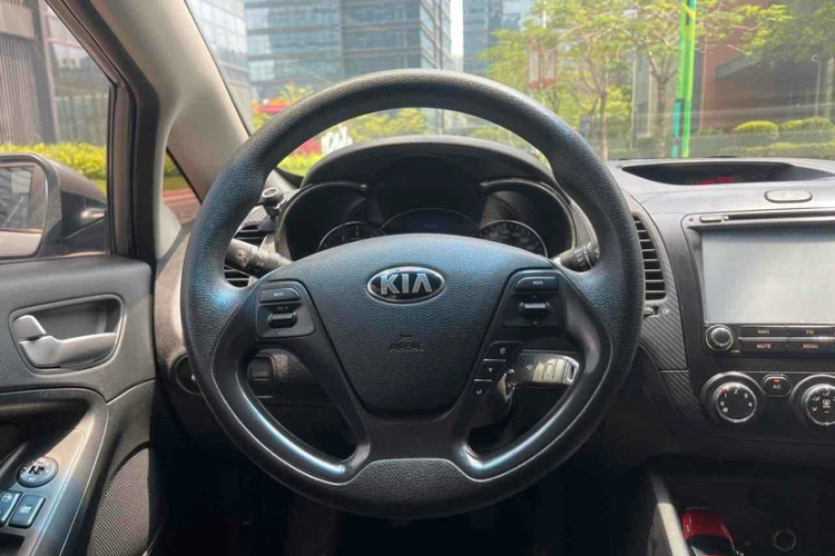 起亚K3 2015款 1.6L 手动GL局部细节13