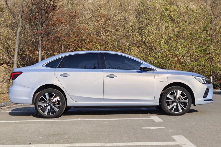 飞凡汽车 飞凡ER6 2021款 新动版 620km 智享版车身外观6003