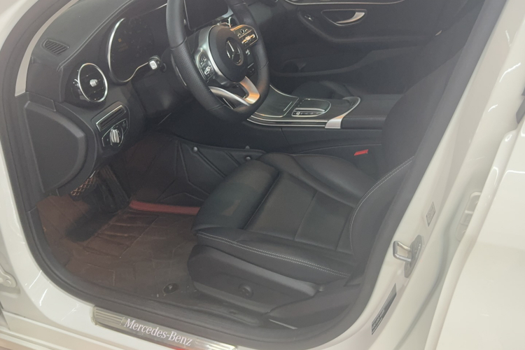 奔驰C级 2021款 C 200 L 时尚型运动版中控内饰7002