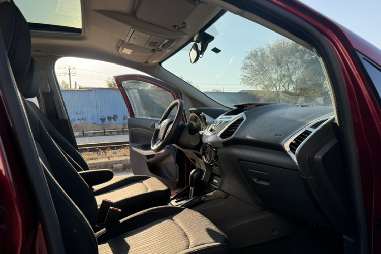 福特 翼搏 2013款 1.5L 自动尊贵型局部细节13