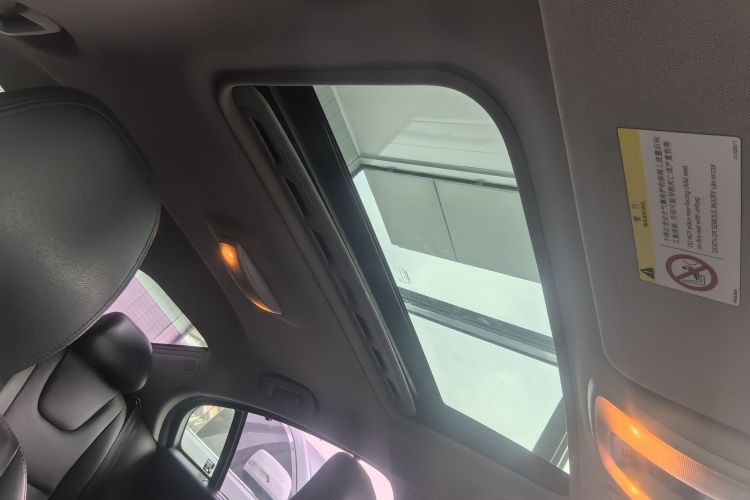 沃尔沃S60 2015款 S60L T5 智驭版中控内饰7004