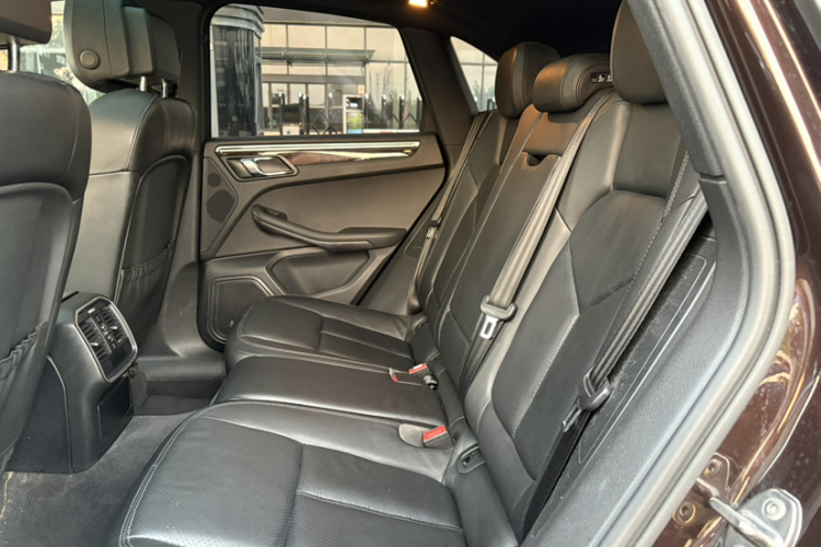 保时捷 2014款 Macan 2.0T中控内饰7003