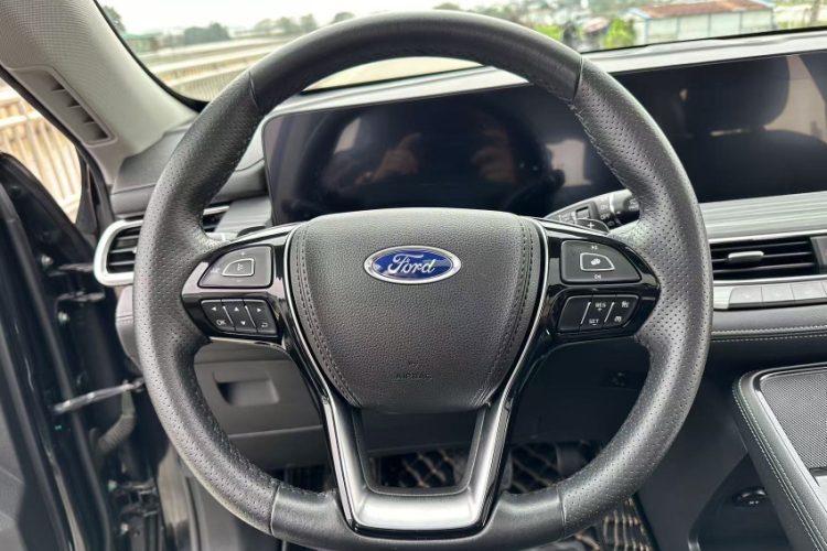 福特 领裕 2021款 EcoBoost 225 铂领型 5座中控内饰7010