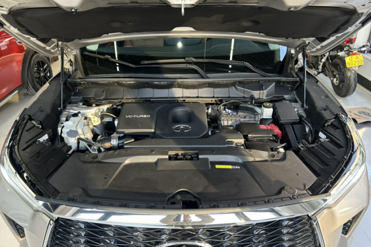 英菲尼迪QX60 2022款 2.0T 四驱卓越版局部细节24