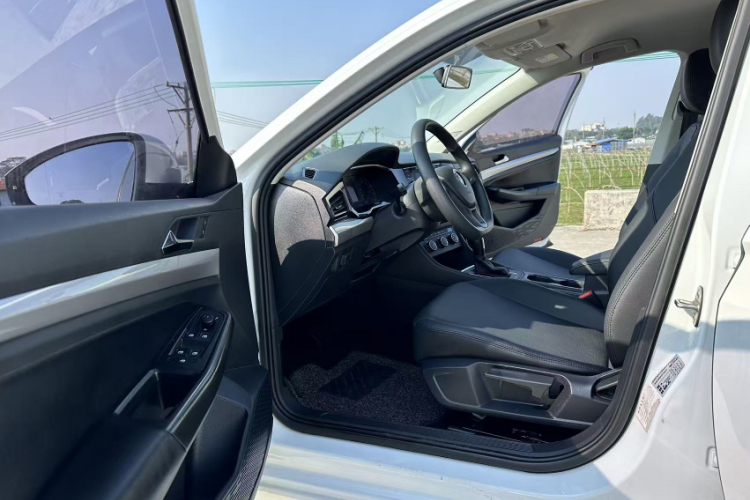 大众 宝来 2020款 1.5L 自动时尚型中控内饰7003