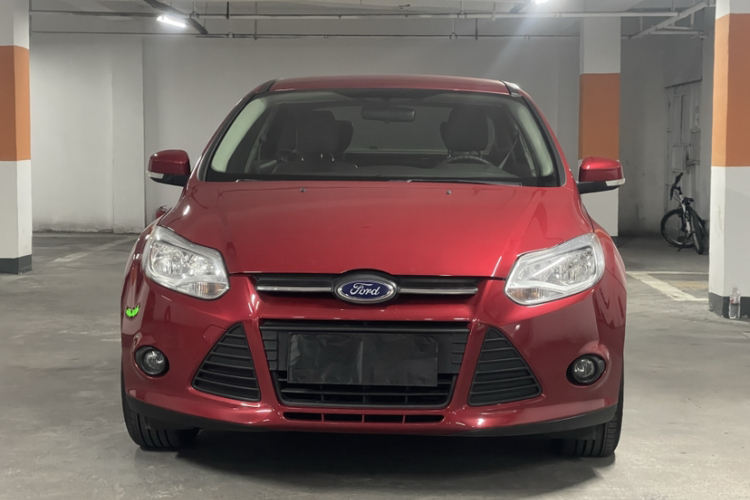 福特 福克斯 2012款 三厢 1.6L 自动舒适型车身外观6005