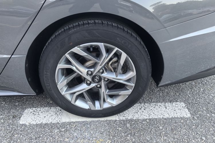 现代 索纳塔 2020款 270TGDi DCT GLS精英版车身外观6007