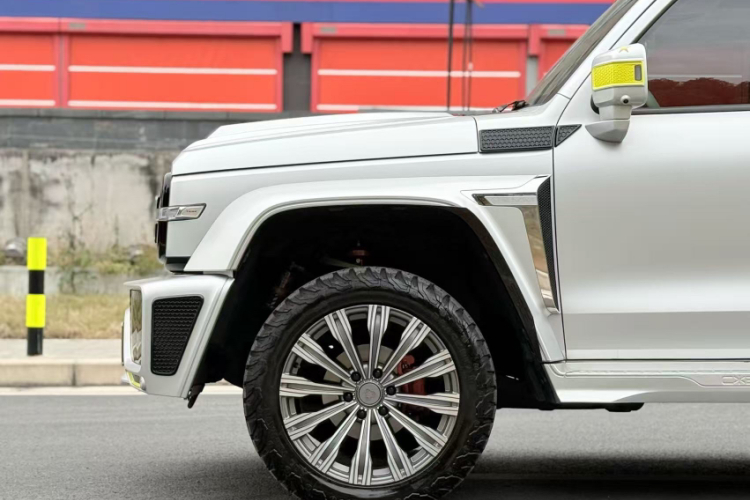 超境汽车 共创坦克300 2021款 2.0T 赛博坦克车身外观6001