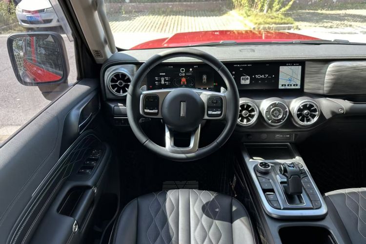 坦克300 2021款 越野版 2.0T 挑战者中控内饰7003