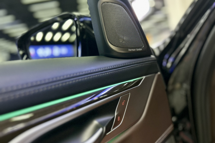 宝马7系 2021款 730Li 豪华套装中控内饰7003