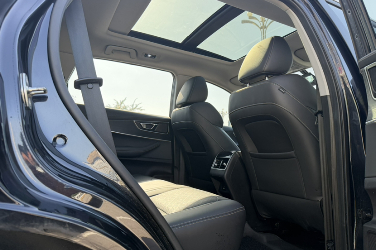 奇瑞 瑞虎8 2020款 改款 290TGDI 自动精英版中控内饰7011