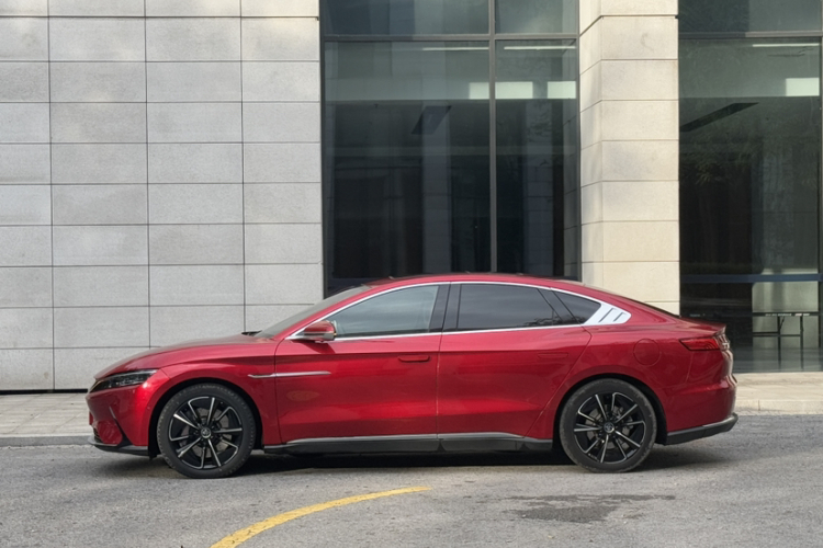 比亚迪 汉 2020款 EV 四驱高性能版旗舰型车身外观6007