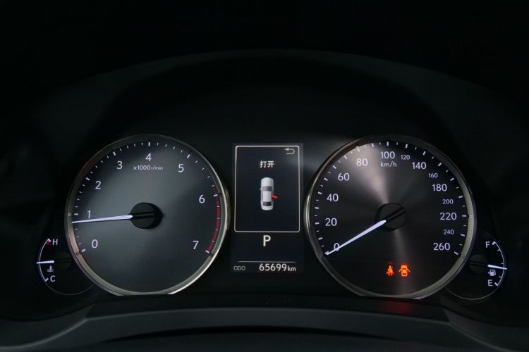 雷克萨斯IS 2017款 300 领先版中控内饰15