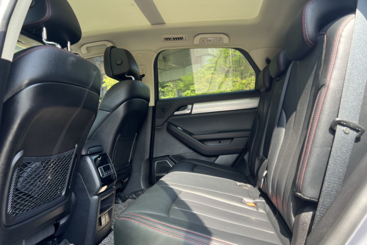 比亚迪 唐新能源 2019款 DM 2.0T 全时四驱智联创领型 7座 国VI中控内饰7002