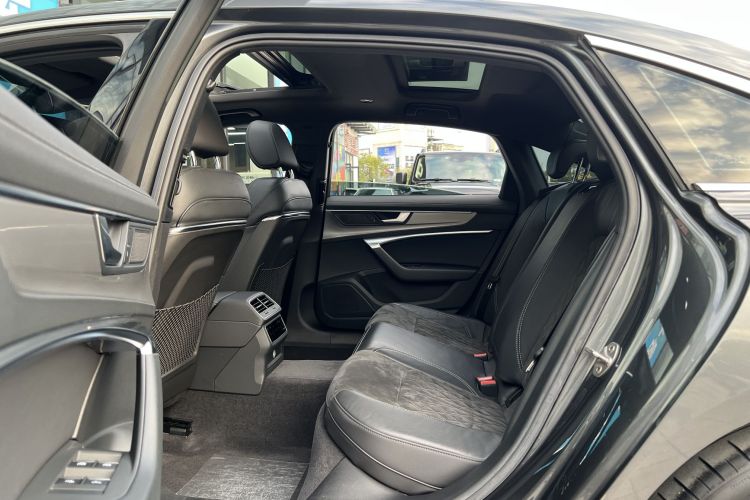 奥迪A6L 2021款 45 TFSI 臻选动感型中控内饰7003