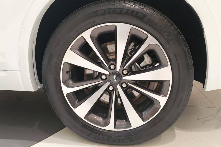 理想汽车 理想ONE 2021款 增程6座版局部细节9001