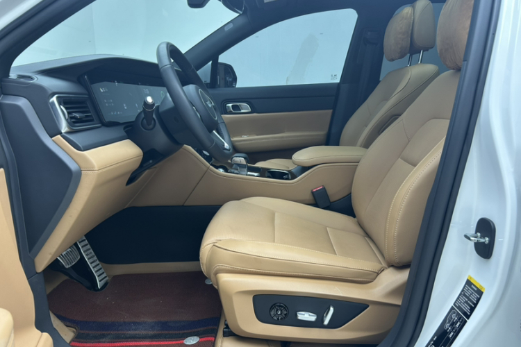 理想汽车 理想ONE 2021款 增程6座版中控内饰7006