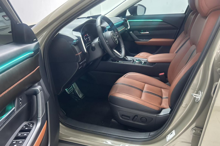 马自达CX-50行也 2023款 2.5L 尊行版中控内饰7001