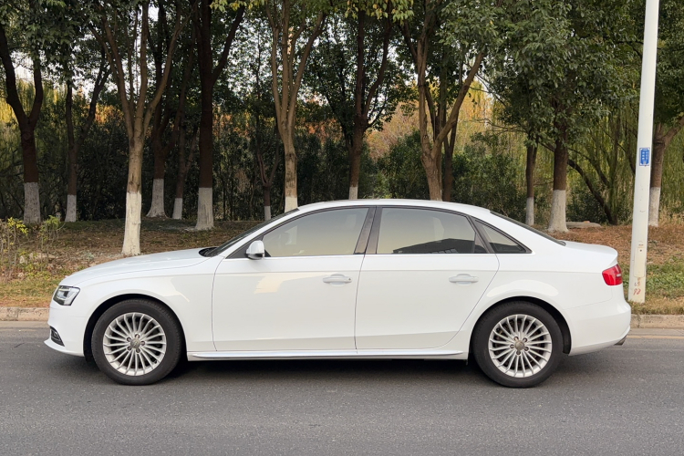 奥迪A4L 2016款 35 TFSI 自动舒适型车身外观6010