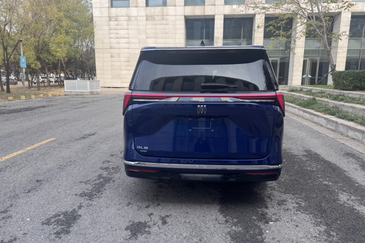 别克GL8新能源 2024款 陆尊 奢享版 6座车身外观6006