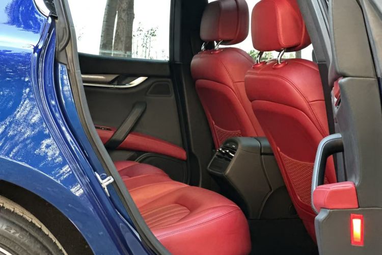 玛莎拉蒂 Ghibli 2017款 3.0T 标准版中控内饰7008