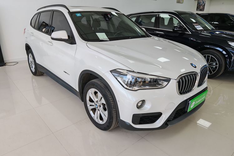 宝马X1 2016款 sDrive18Li 尊享型车身外观6014