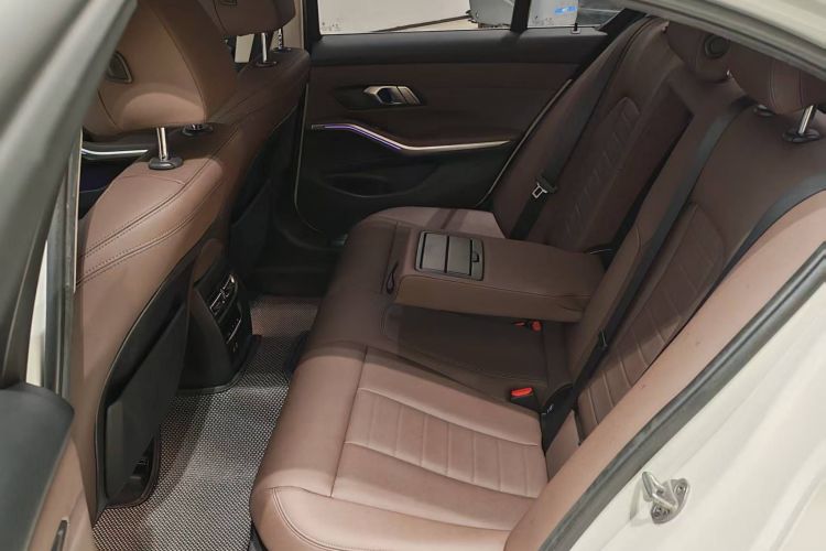 宝马3系 2021款 改款 325i M运动套装中控内饰7001