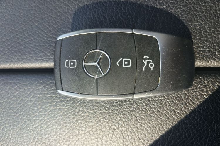 奔驰C级 2020款 C 260 L 运动版中控内饰7009