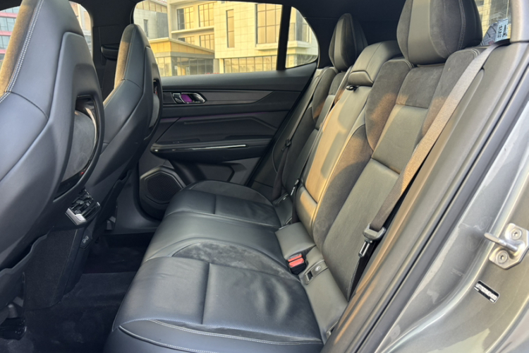 领克01 2021款 2.0TD 四驱劲Halo中控内饰7003