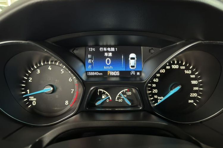 福特 福克斯 2018款 两厢经典 EcoBoost 180 自动精英型中控内饰15