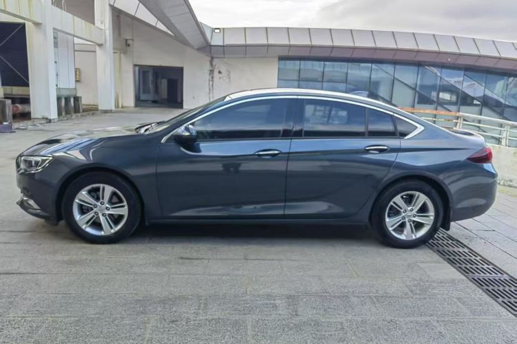 别克 君威 2019款 20T 精英型 国VI车身外观6002