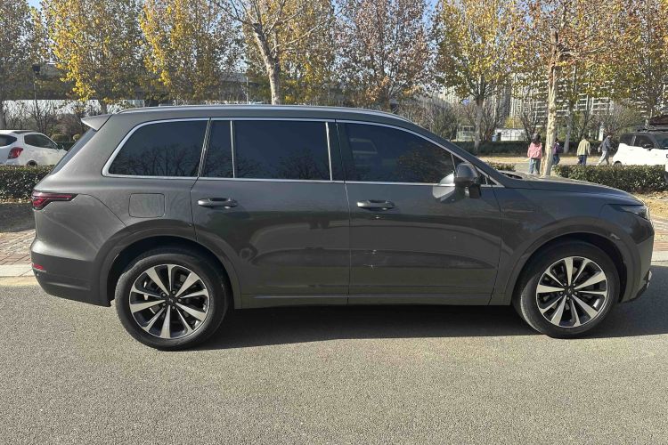 理想汽车 理想ONE 2020款 增程6座版车身外观6011